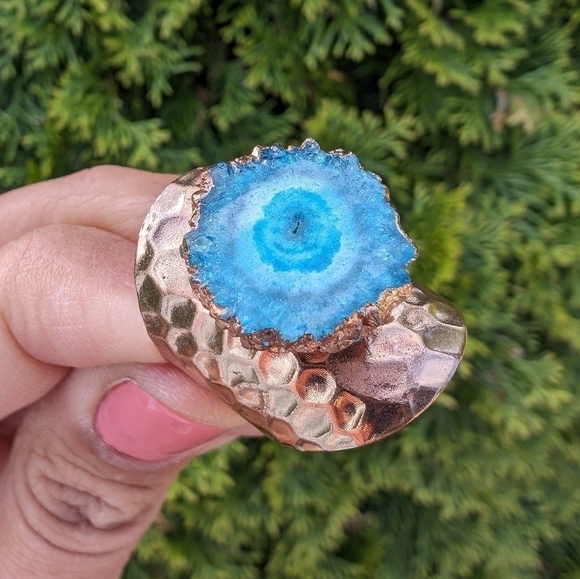Artisan Handmade In Morocco Adjustable Blue Geode Wide Band Gold Ring Size 8.75 - Picture 4 of 8